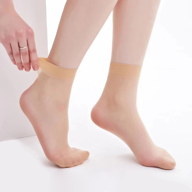 "10-pack tunna ankelhöga strumpor för kvinnor i svart och beige, andningsbara och tåförstärkta för komfort och stil."