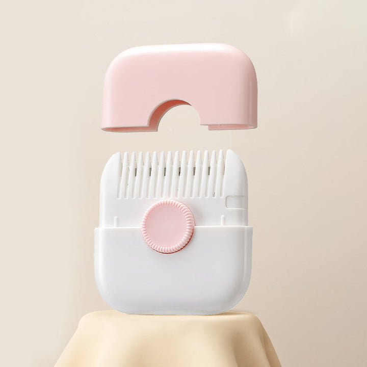 "2-i-1 hårkamtrimmer med kombinerad kam och trimmer, designad i hållbar ABS-plast, finns i flera färger."