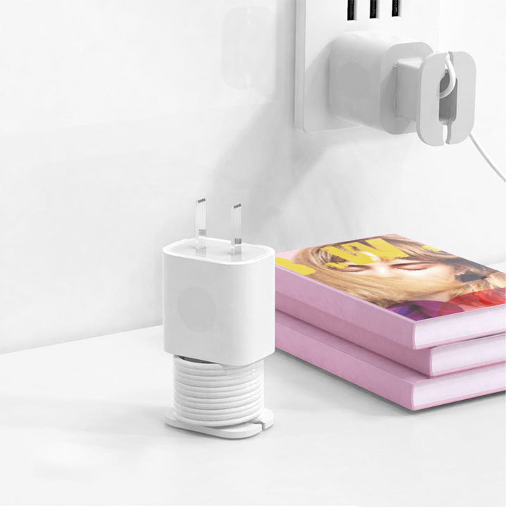 "2 i 1 silikon laddarskydd för Apple laddare, rosa, grå, svart, vit. Skydd mot repor och stötar."