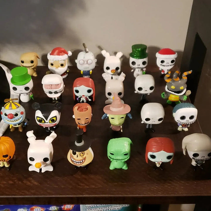 "2024 Adventskalender, dekorativ julkalender med The Nightmare Before Christmas-karaktärer i färgglada fack"