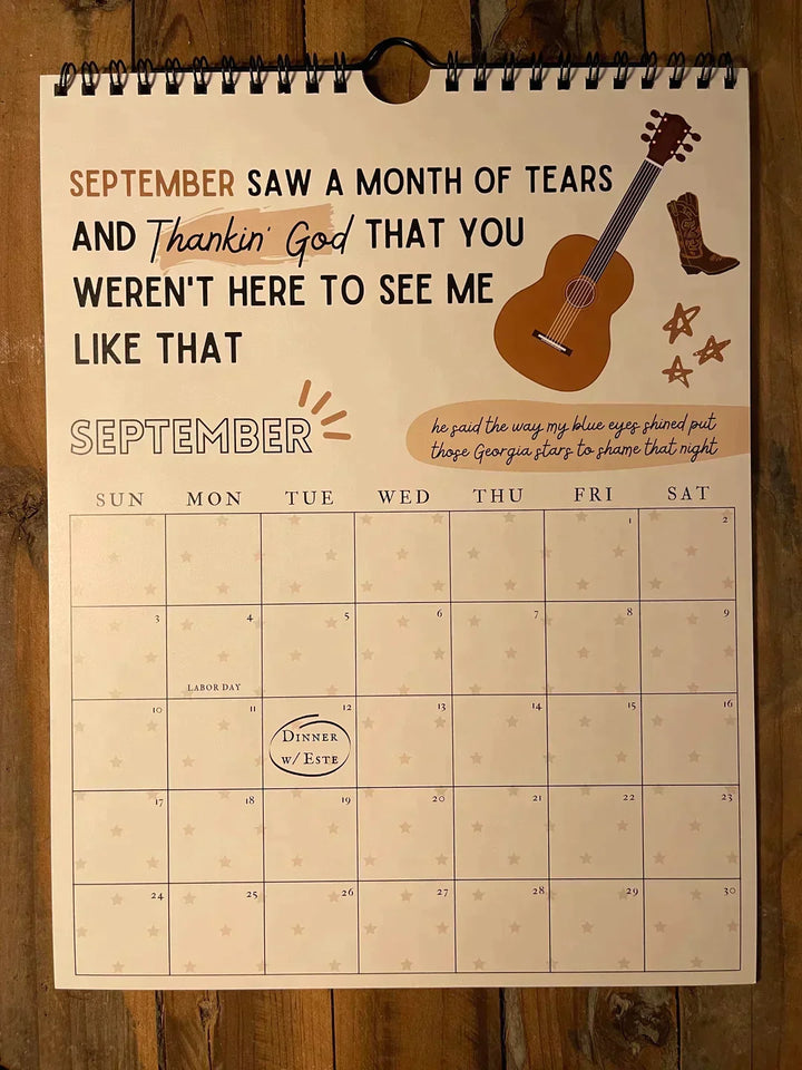 "2024 kalender med Taylor Swift låttexter, satinpapper, musikinspirerat konstverk för hem och kontor"