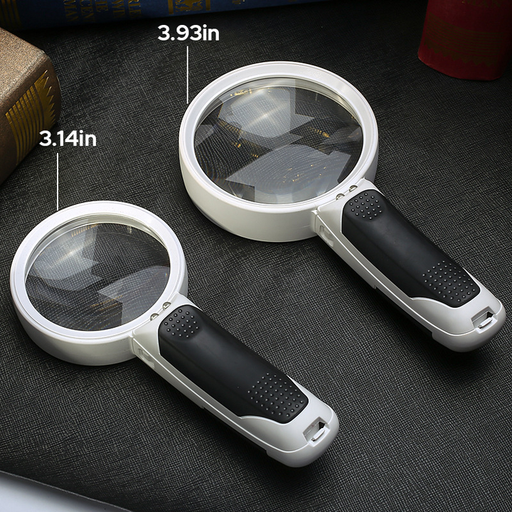 "20X förstoringsglas med LED-ljus; 80 mm akrylins, lätt design, perfekt för detaljerad syn och läsning för äldre."