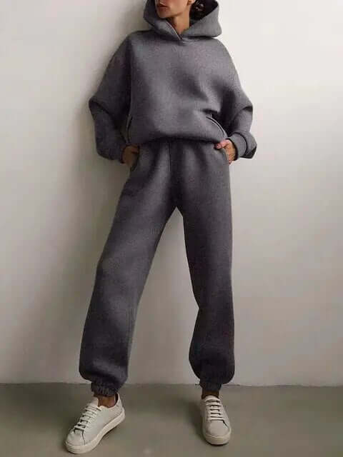 Tvådelad avslappnad lounge-set med oversized hoodie