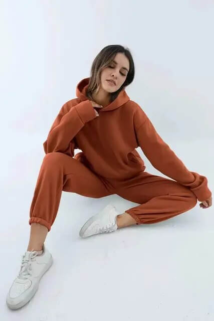 Tvådelad avslappnad lounge-set med oversized hoodie