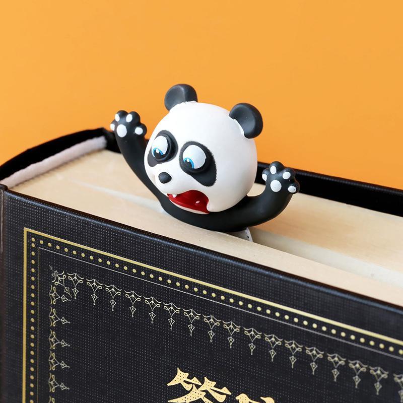 "3D-djurbokmärken för barn i färgglad PVC, djurmotiv som panda och hund, perfekt lästillbehör och prydnad."