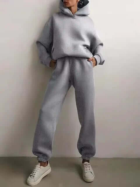 Tvådelad avslappnad lounge-set med oversized hoodie