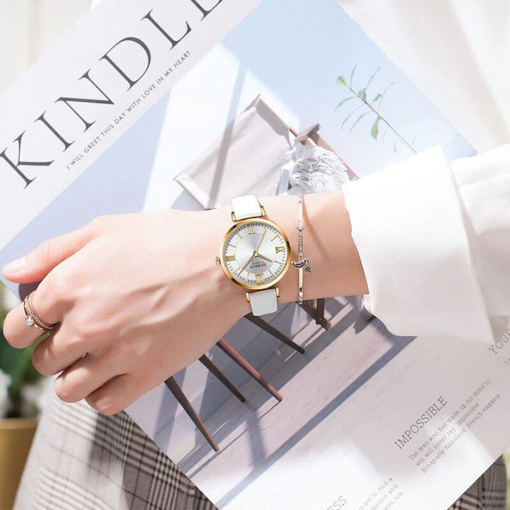 Elegant Vattentät Klocka med Läderarmband