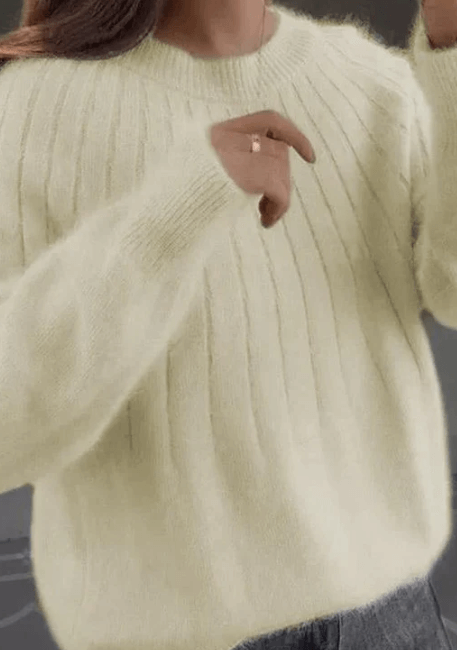 Fluffig stickad tröja i kashmir – Elegant & Varm