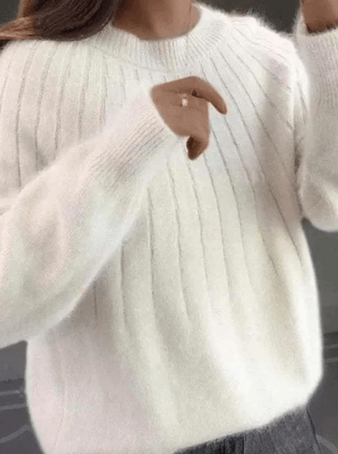 Fluffig stickad tröja i kashmir – Elegant & Varm