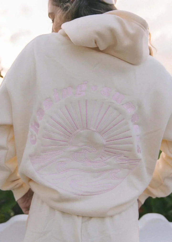 Stilren Hoodie med Grafiskt Tryck – Mjuk och Bekväm