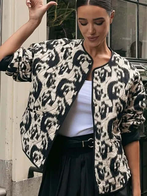 Ellen | Vintageinspirerad Quiltad Jacka med Unikt Mönster för Kvinnor