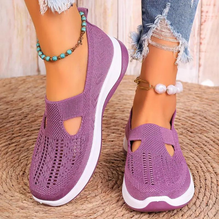 "Andningsaktiva dam sneakers med modern design och ergonomiskt stöd, slitstarkt material och mångsidig stil."