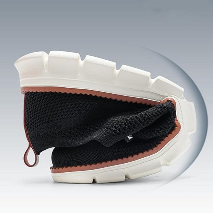 "Andningsbara herrsneakers med EVA-sula, vit meshovandel för bättre ventilation och komfort, halkfri design."
