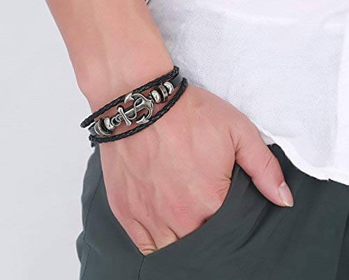 "Ankare armband i brun PU-läder med rostfritt stållås, perfekt herrsmycke med nautisk stil för dagligt bruk."