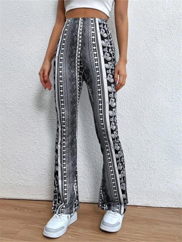 Boho mönstrade dam slim fit byxor med elastan, livfulla färger och bekväm passform, sett från framsidan.