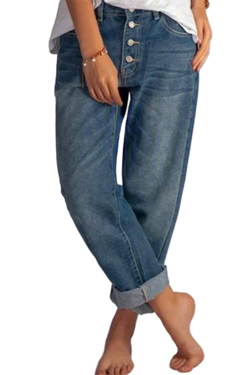 "Boyfriend jeans för kvinnor med raka ben, klassisk blå färg, avslappnad passform. Perfekta för vår och höst."