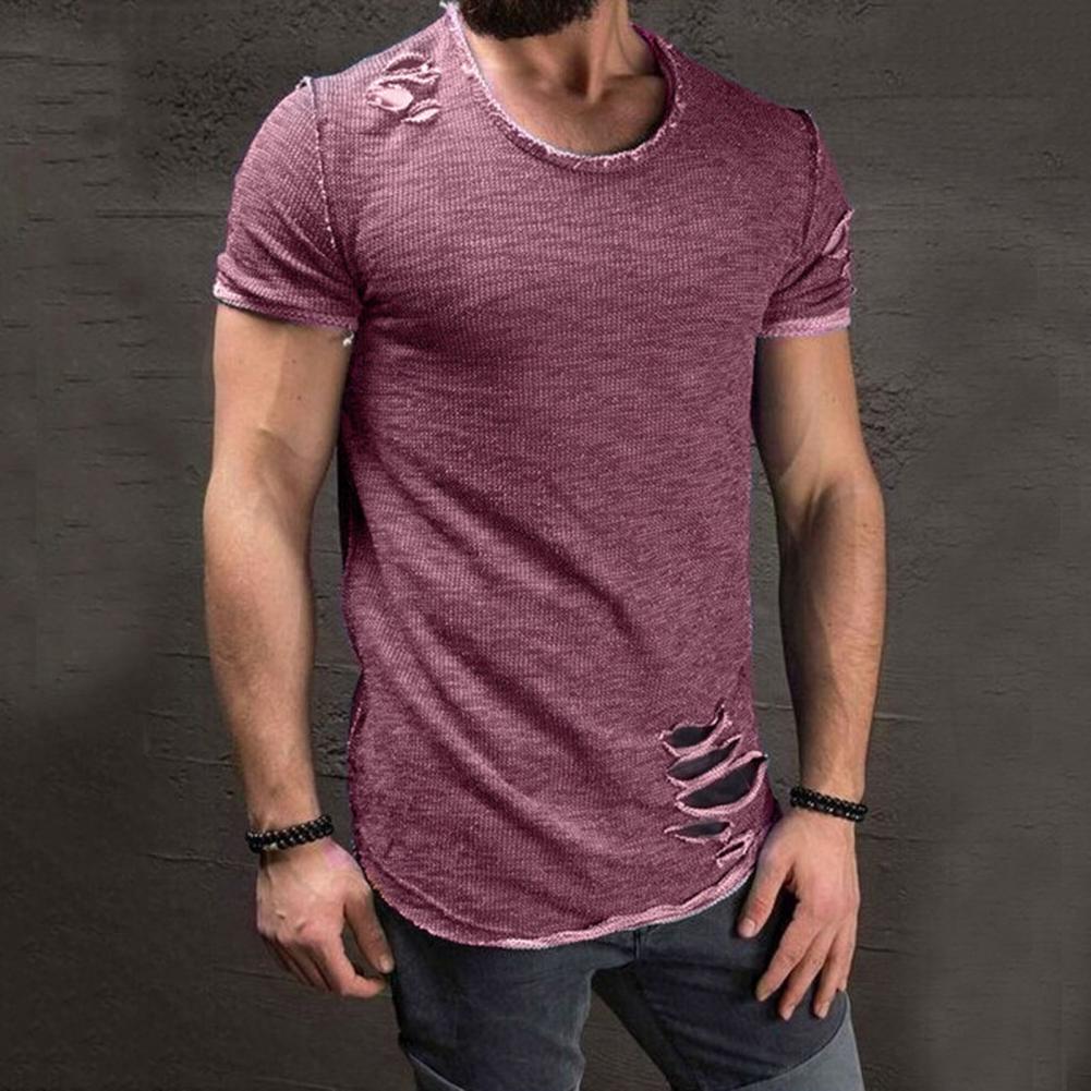 "Casual strimlad herr T-shirt, rund hals, flera färger, kort ärm, hålmönster, slim fit, somrig, stilren design."