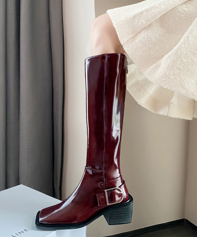 Chunky heel stövlar för kvinnor med dragkedja i grön, mörkröd och svart. Stabil klack och vadderad innersula för komfort.