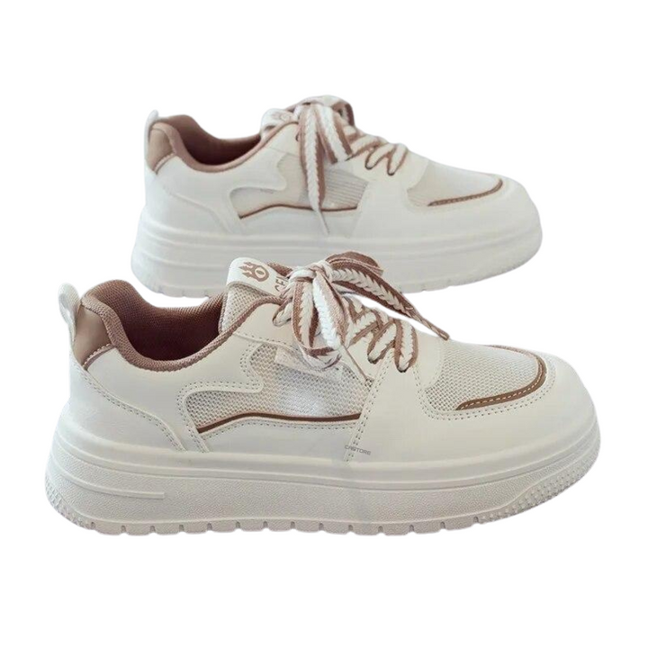 "Chunky kvinnors sneakers med vit finish och plattformssula, slip-on design för komfort och stil."