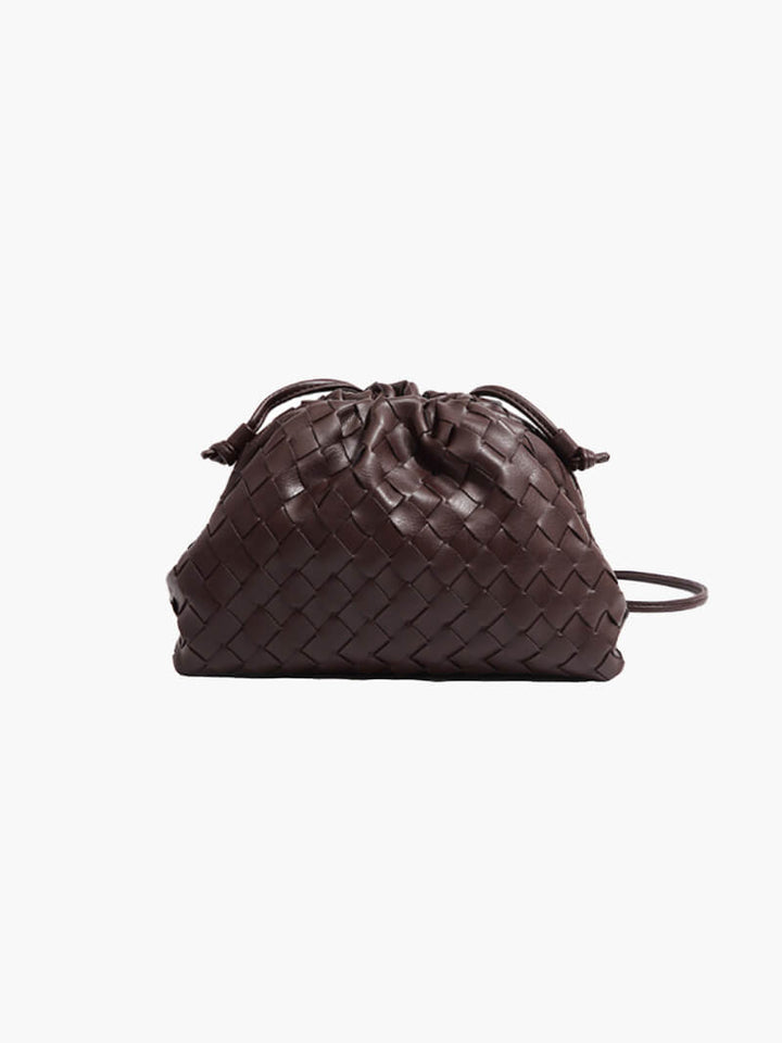 Dam Mini Vävd Väska i Vegansk Läderstil med justerbar axelrem, sofistikerad vävd textur, perfekt accessoar.