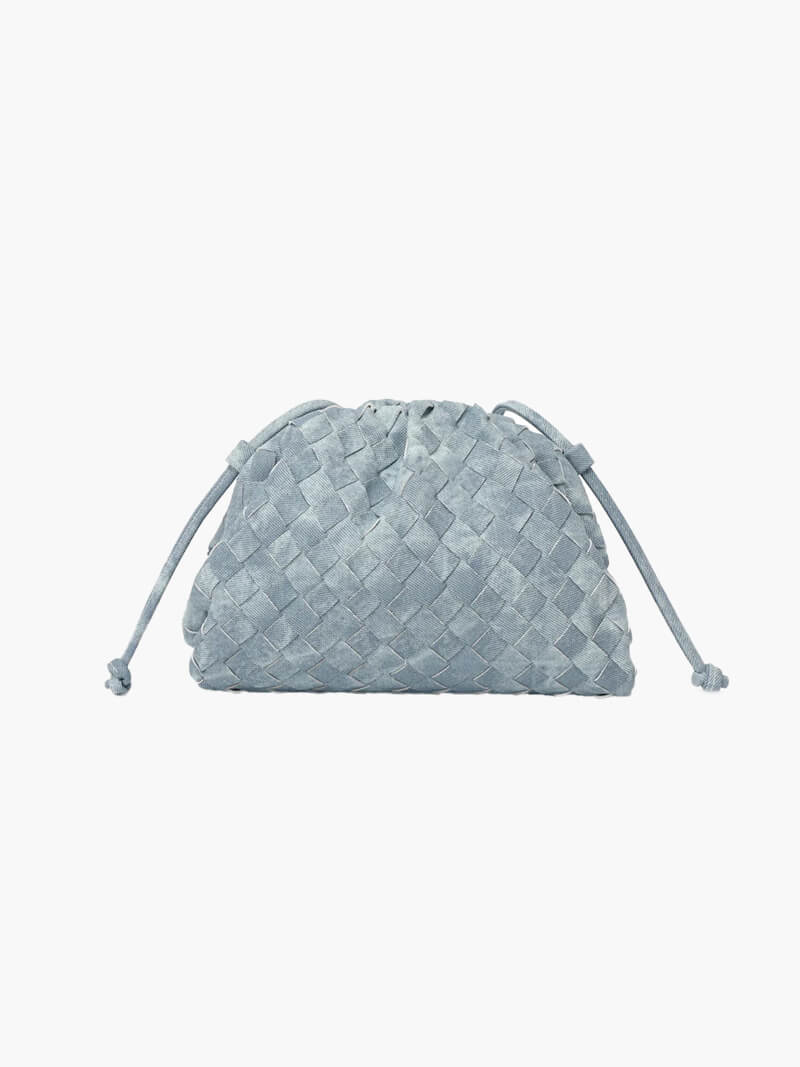 Dam Mini Vävd Väska i Vegansk Läderstil med justerbar axelrem, sofistikerad vävd textur, perfekt accessoar.