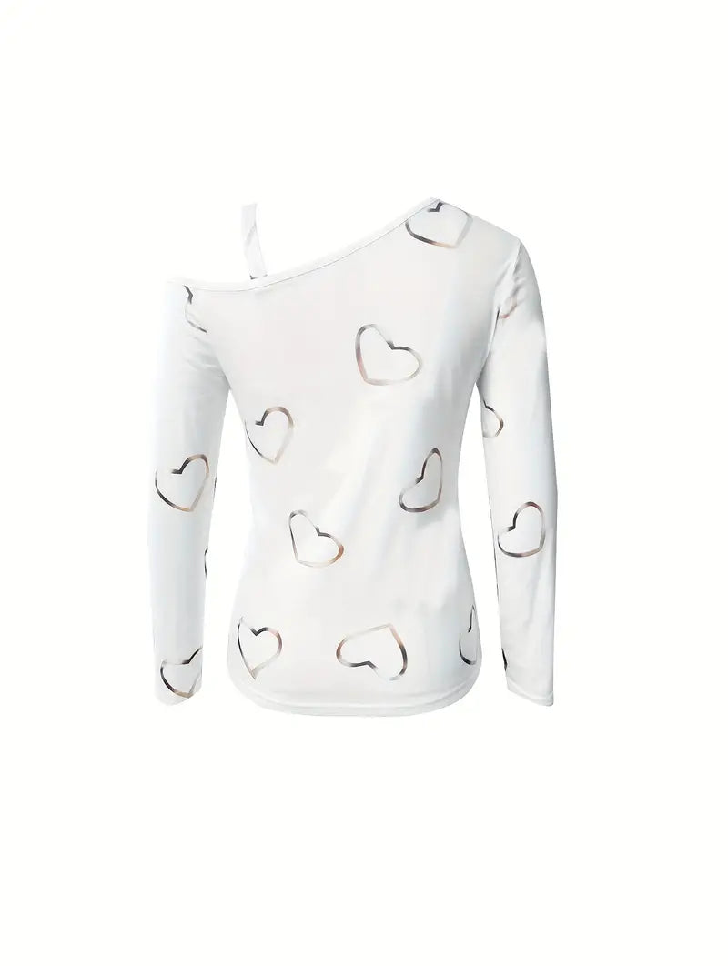 "Dam T-shirt i mjuk bomull med diagonalt hjärttryck, perfekt för avslappnad stil och komfort i kvinnors toppar."