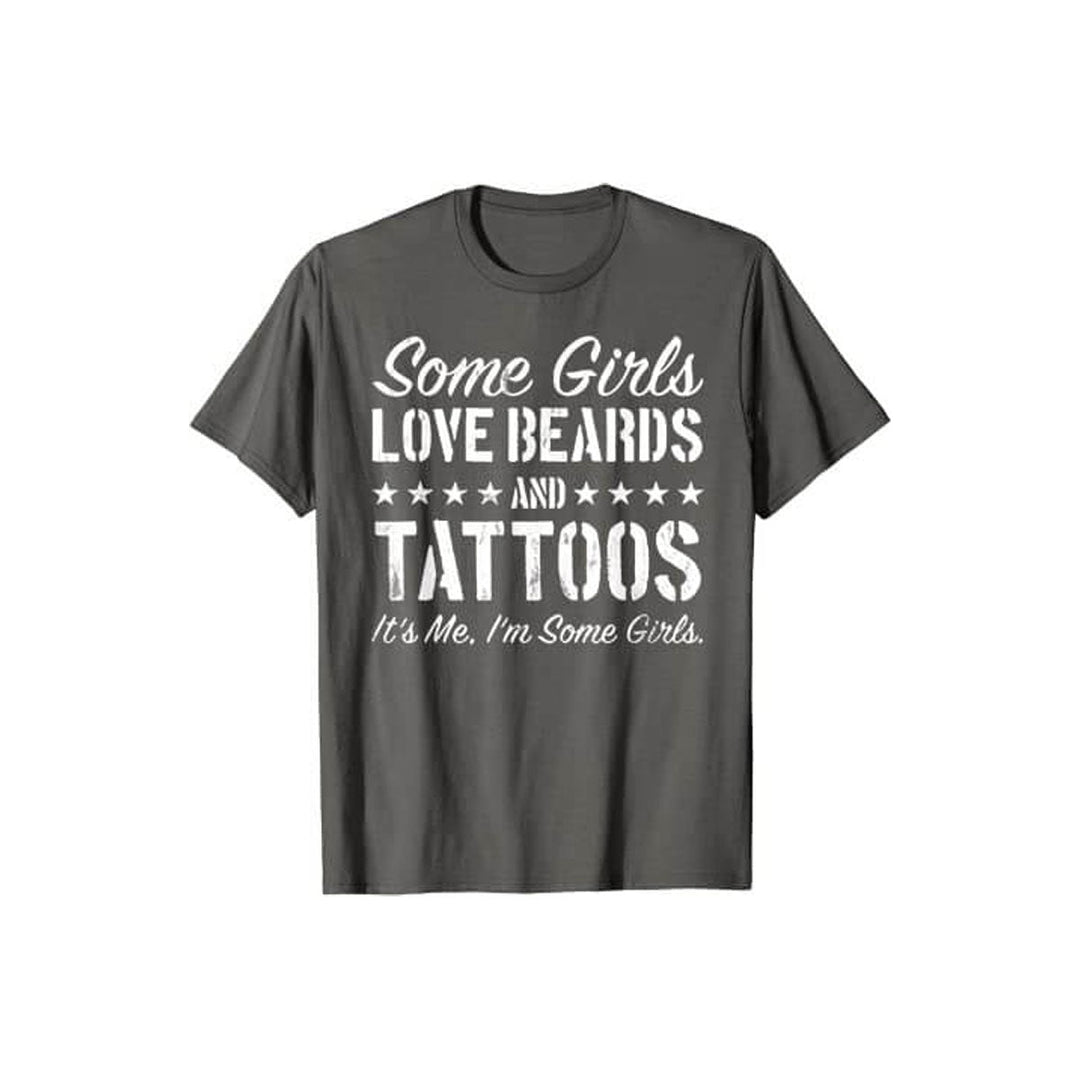 Dam T-shirt med skägg och tatueringar motiv, text 'Some Girls Love Beards And Tattoos', i svart.