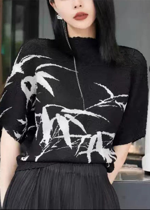 "Dam T-shirt med unikt tryck, lös passform, ljus färg, sommarstil. Perfekt för varma dagar, avslappnad och trendig."