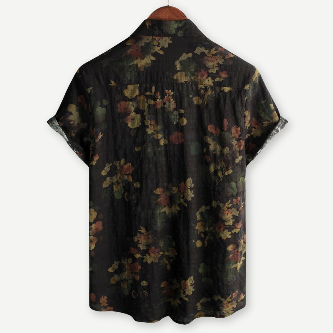 "Dam T-shirt med vintage blommönster i lättviktsmaterial, kortärmad; perfekt för en elegant och avslappnad sommarstil."