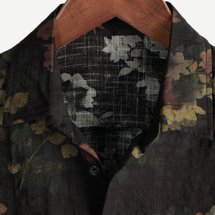 "Dam T-shirt med vintage blommönster i lättviktsmaterial, kortärmad; perfekt för en elegant och avslappnad sommarstil."