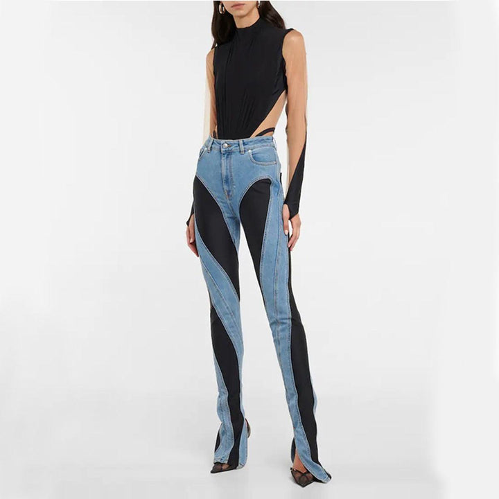 "Dam högmidjade slim fit jeans med färgblockering, blå och svarta nyanser, stilren och modern design för kvinnor."