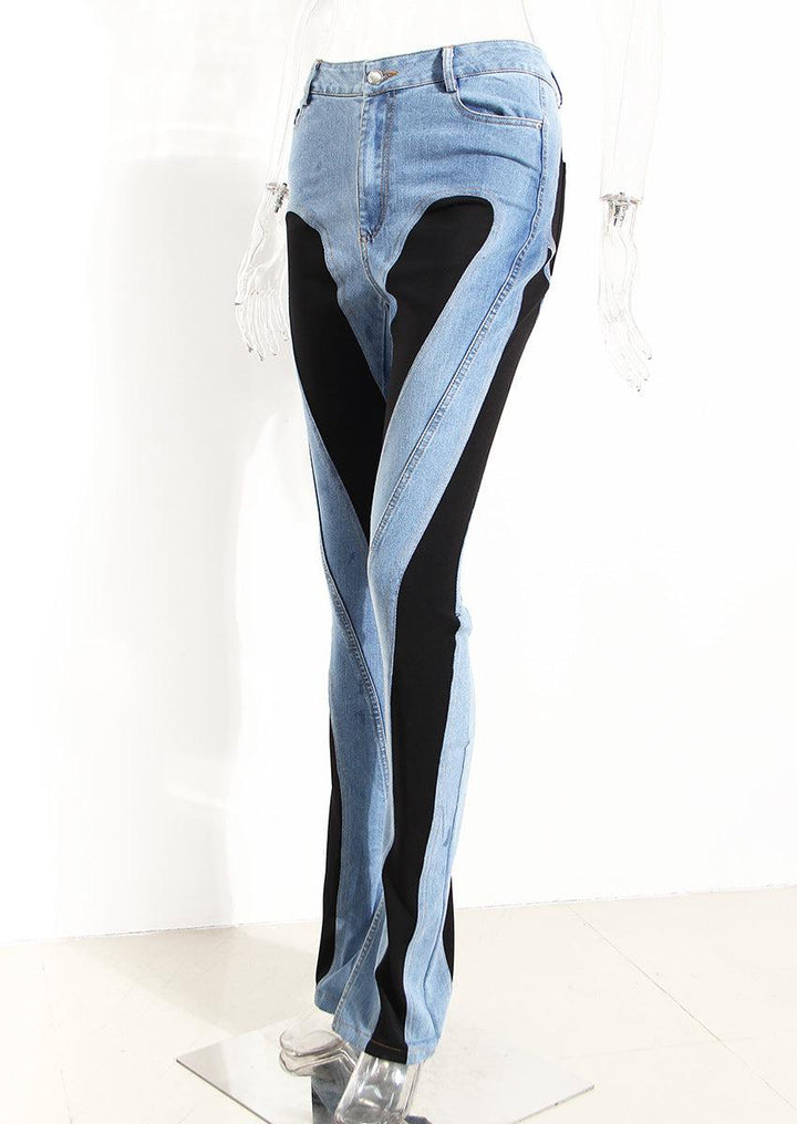"Dam högmidjade slim fit jeans med färgblockering, blå och svarta nyanser, stilren och modern design för kvinnor."