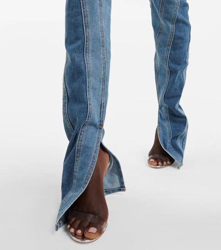 "Dam högmidjade slim fit jeans med färgblockering, blå och svarta nyanser, stilren och modern design för kvinnor."