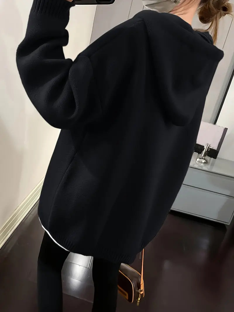 "Dam hoodie med leendedesign, justerbar sladd, mjuk bomullsblandning. Perfekt för vår och höst. Sprider glädje och stil."