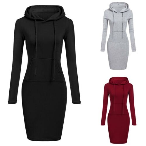 "Dam hoodieklänning i mjuk polyester och elastisk spandex, knälång med känguruficka, stilren och bekväm."