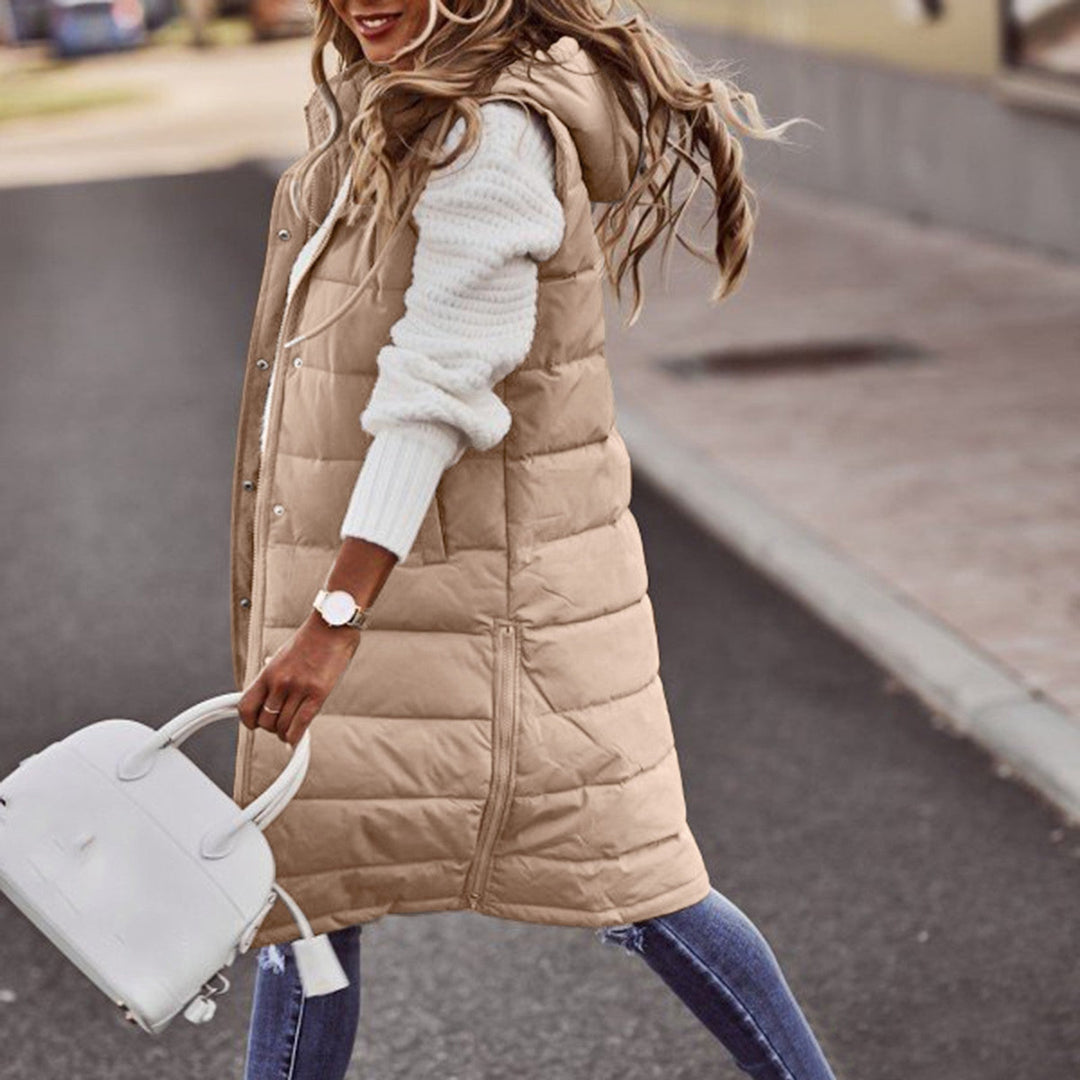 "Dam lång hoodie i urban stil, avslappnad passform, värmande material, perfekt för trendig och bekväm stadsklädsel."