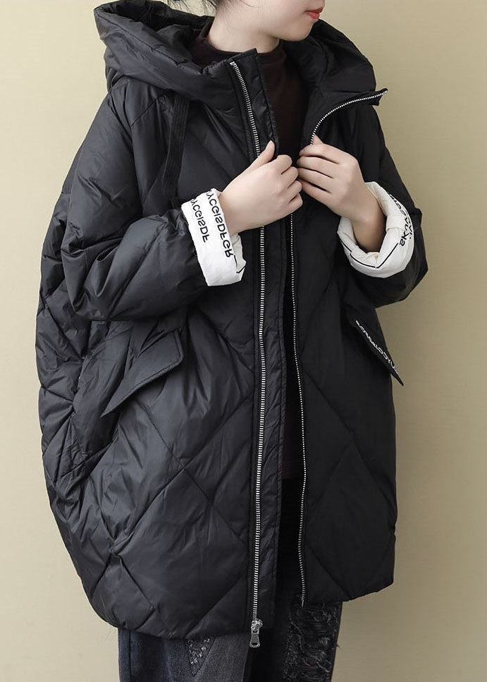 "Dam lång pufferjacka, boho stil, vintrig look, extra värme och komfort, kvinnors mode, elegant och funktionell design."