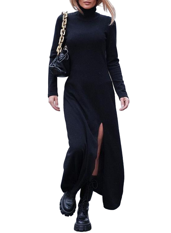 Dam maxiklänning med turtleneck och hög slits, elegant design, sofistikerad look, perfekt för olika tillfällen.