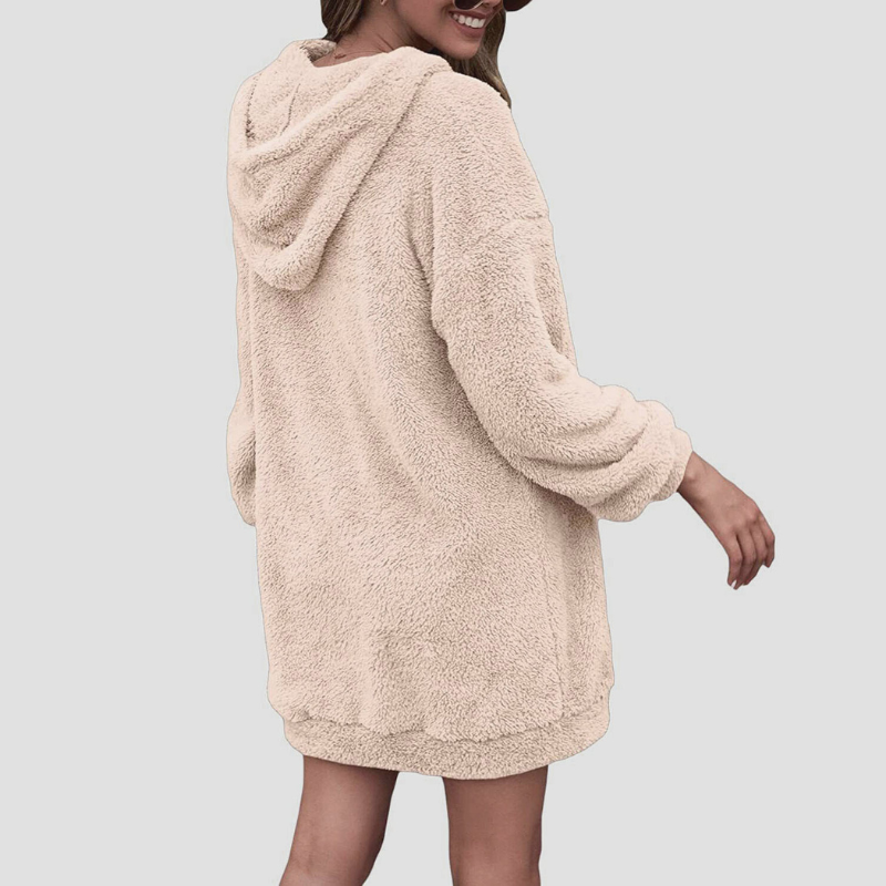 "Dam mjuk hoodie i polyester, avslappnad passform, grå färg, framtill; perfekt för avslappning och kyliga dagar."