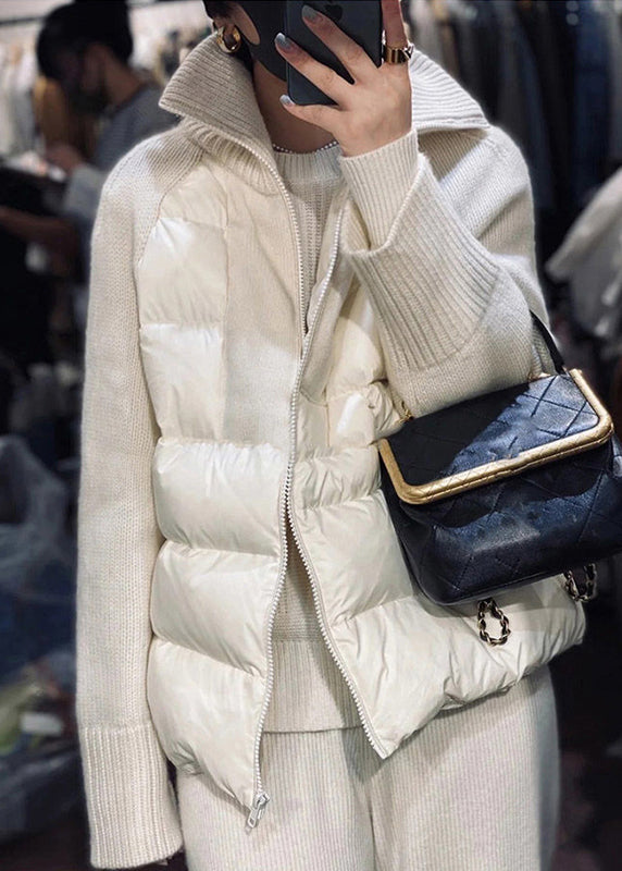 "Dam parka med turtleneck, patchwork-design och dragkedja för stil och komfort, perfekt för kyliga dagar."