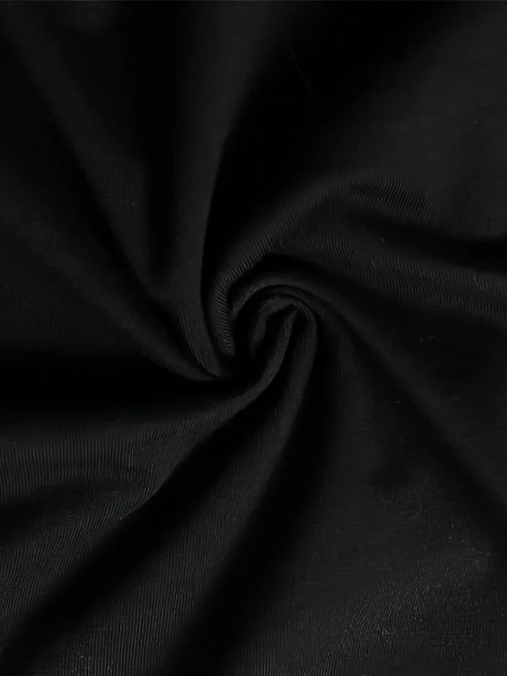 "Dam pullover med hjärtmotiv i mjuk tyg, charmig gradient och välsittande passform, idealisk för kalla dagar."