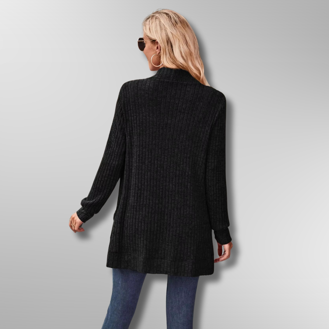 "Dam ribbad cardigan i mjuk polyester-akryl, elegant design med framfickor, perfekt för alla tillfällen."