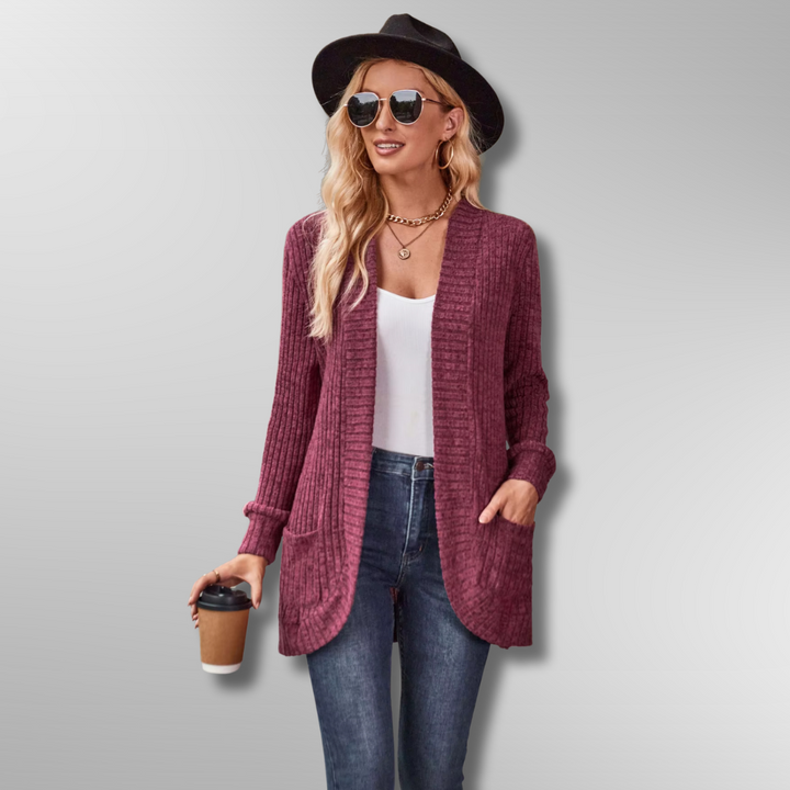 "Dam ribbad cardigan i mjuk polyester-akryl, elegant design med framfickor, perfekt för alla tillfällen."