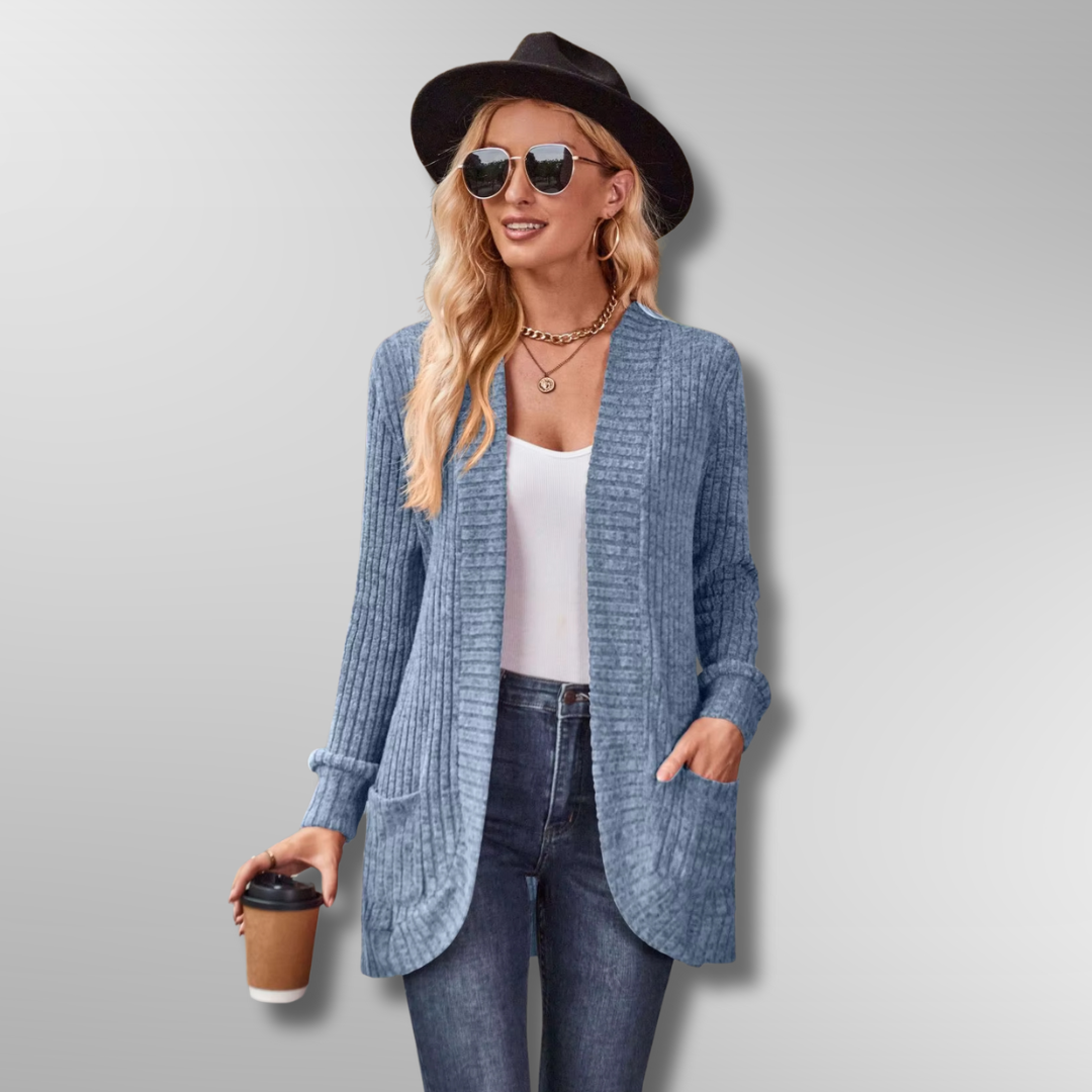 "Dam ribbad cardigan i mjuk polyester-akryl, elegant design med framfickor, perfekt för alla tillfällen."