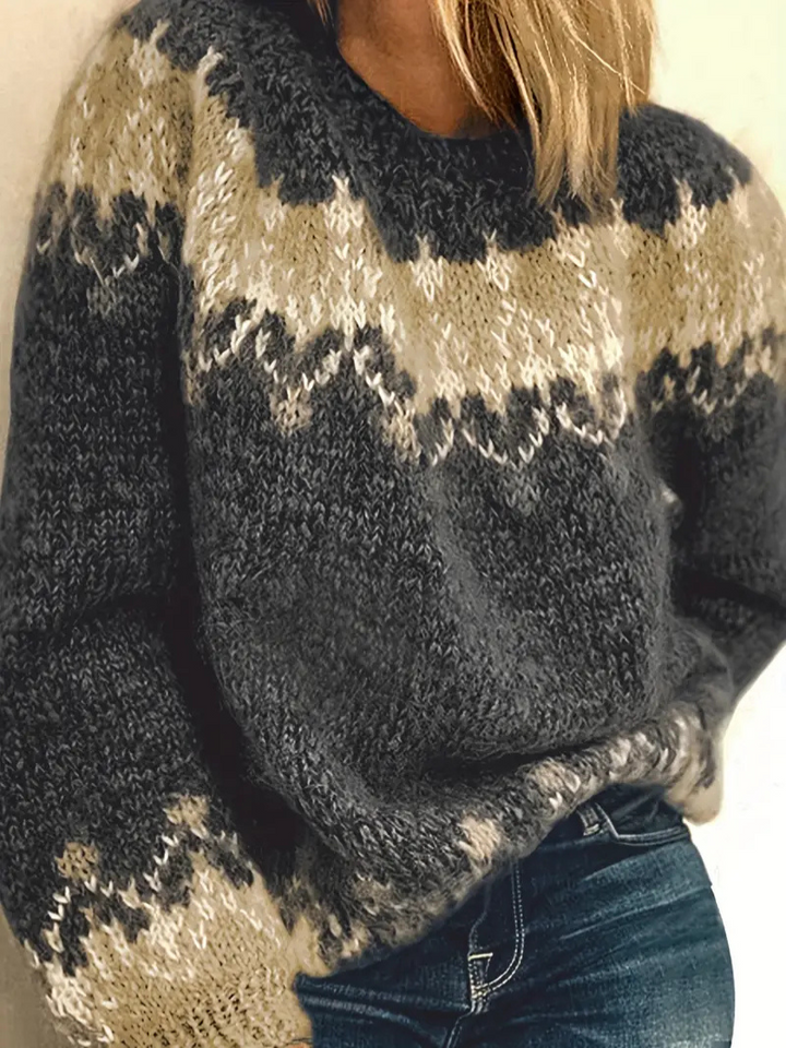 "Damer stickad pullover i mohair med snyggt jacquardmönster, avslappnad passform, perfekt för kallt väder."