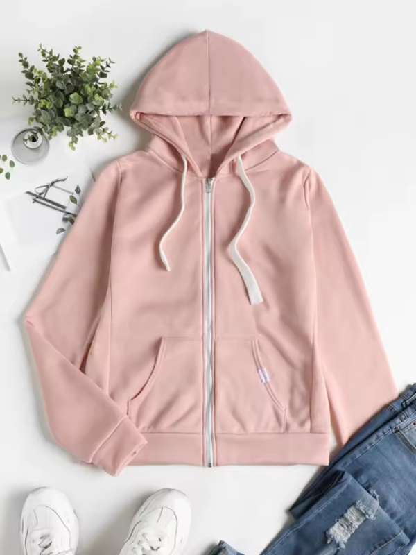 "Damer zip-up hoodie med avslappnad passform i mjuk fleece, flera färger. Perfekt för höst och vinter."