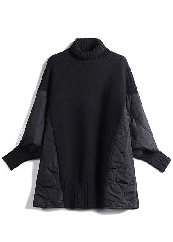 "Damers patchwork turtleneck tröja med kreativ design och bekväm passform, perfekt för kallare dagar."