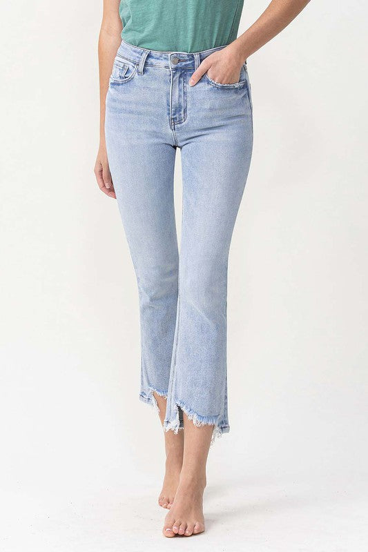 "Damlängder flare jeans hög midja ljus denim, trendig silhuett, bekväm passform, perfekt för vardag och fest."