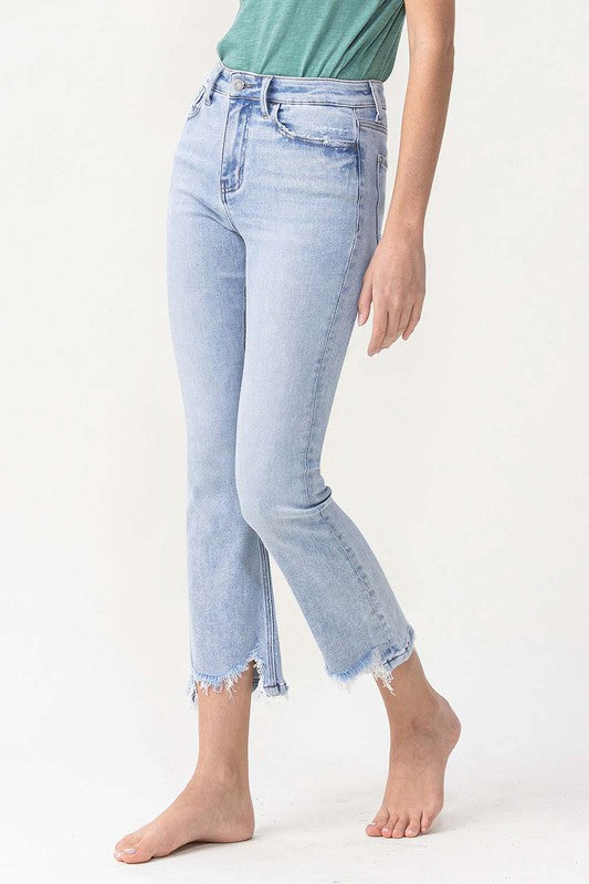 "Damlängder flare jeans hög midja ljus denim, trendig silhuett, bekväm passform, perfekt för vardag och fest."