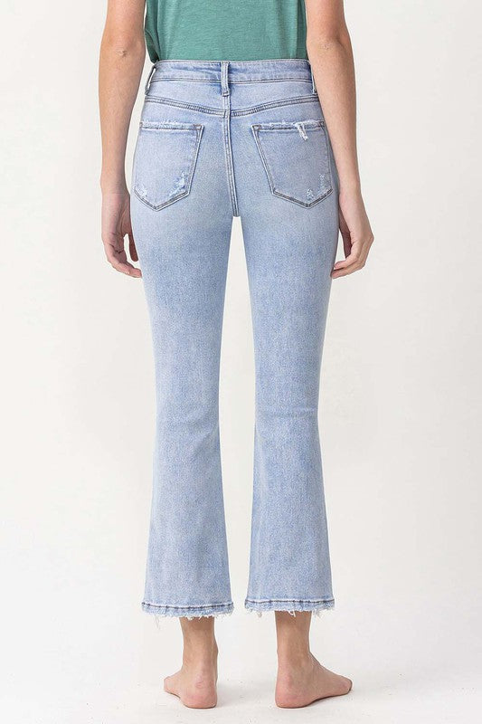 "Damlängder flare jeans hög midja ljus denim, trendig silhuett, bekväm passform, perfekt för vardag och fest."